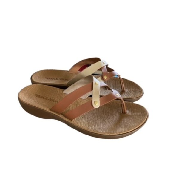 Terra & Agua Brown & Tan Criss Cross Thong Sandals 9 - Picture 5 of 6